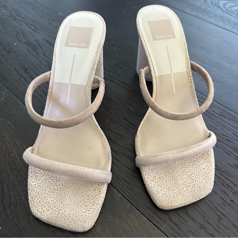 Dolce Vita Noles City Slide Sandal, Size 9.5, Color: Dune Suede